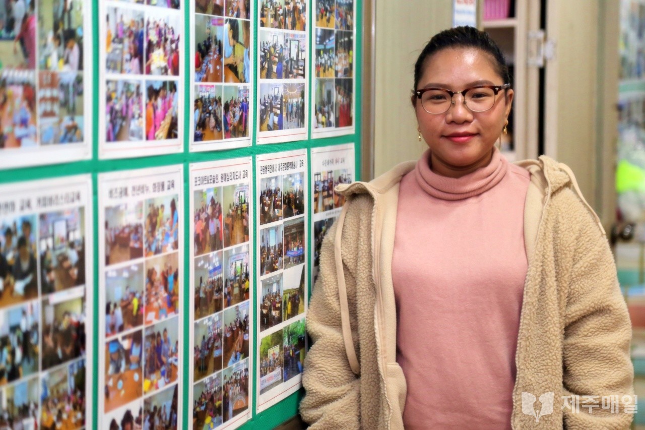 시에라메이씨가 제주살이를 이야기 하고 있다.