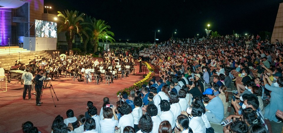 15일 오후 제주해변공연장에서 제27회 제주국제관악제 경축음악회가 열렸다. 