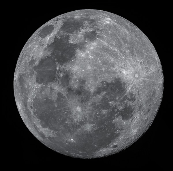 제24회 천체사진공모전 수상자 김석희씨가 촬영한 보름달의 모습. [사진=한국천문연구원]
