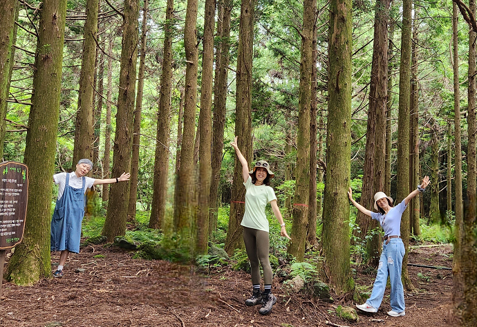 제주에서 한달살이를 한 김소영, 심은주, 이경희씨. [사진=김소영씨]