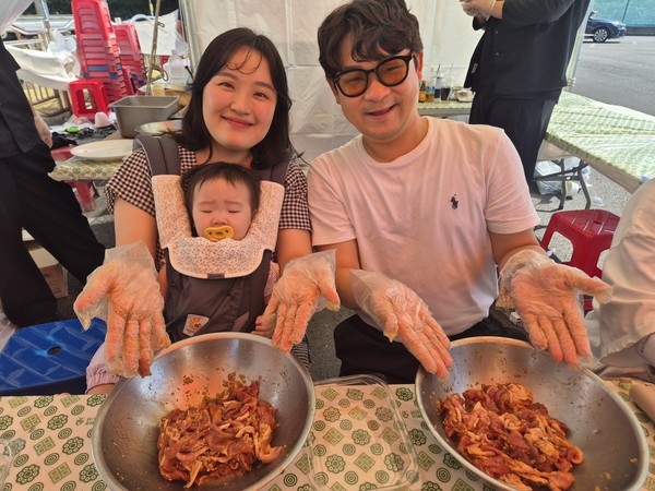 윤주영씨에게 7개월 아이까지 가족완전체로 한 제주살이는 소소한 행복의 의미를 찾게 해 준 인생의 한 페이지였다.