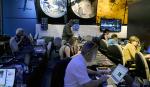 4일(현지시간) 미국 캘리포니아주 패서디나의 미 항공우주국(NASA) 제트추진연구소(JPL)에서 취재진이 목성탐사선 '주노(Juno)'의 목성궤도 진입 상황을 생중계하기 위해 대기하고 있다. [연합뉴스]